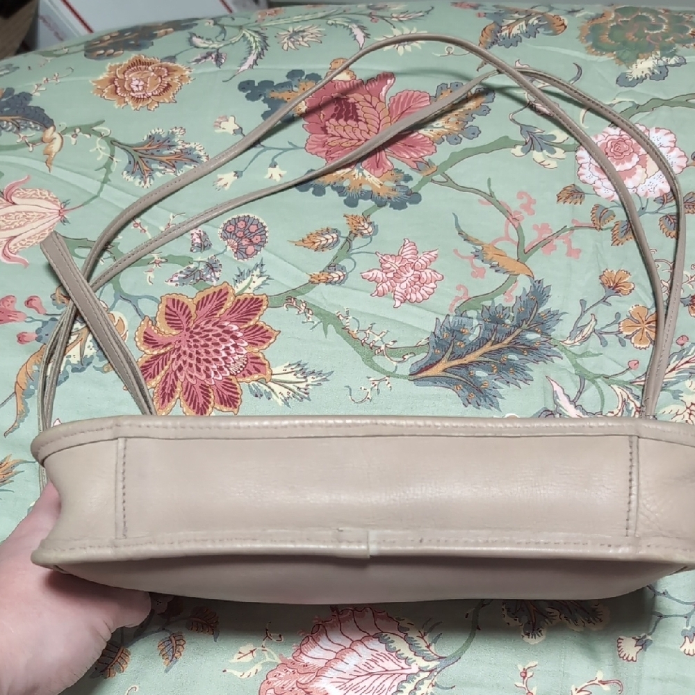 Vintage Putty/Greige Real Leather Shoulder Bag - Picture 3 of 14